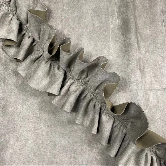 AIDEN RUFFLE MINI SKIRT olive green faux suede