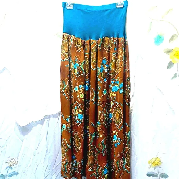 BOHO/SHABBY-CHIC MAXI FLORAL SKT SZ M