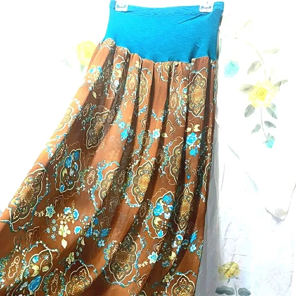 BOHO/SHABBY-CHIC MAXI FLORAL SKT SZ M