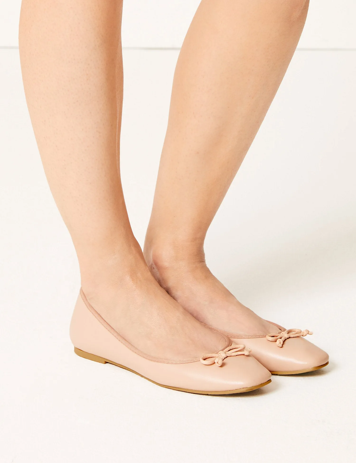 Bow Square Toe Pumps