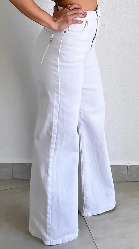 Breezy Versatility White High Waist Flare Jeans