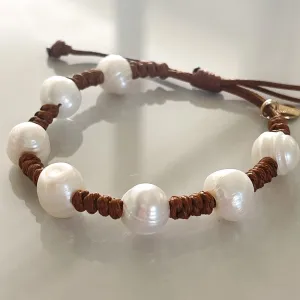 Capri Pearl Woven Bracelet - Golden