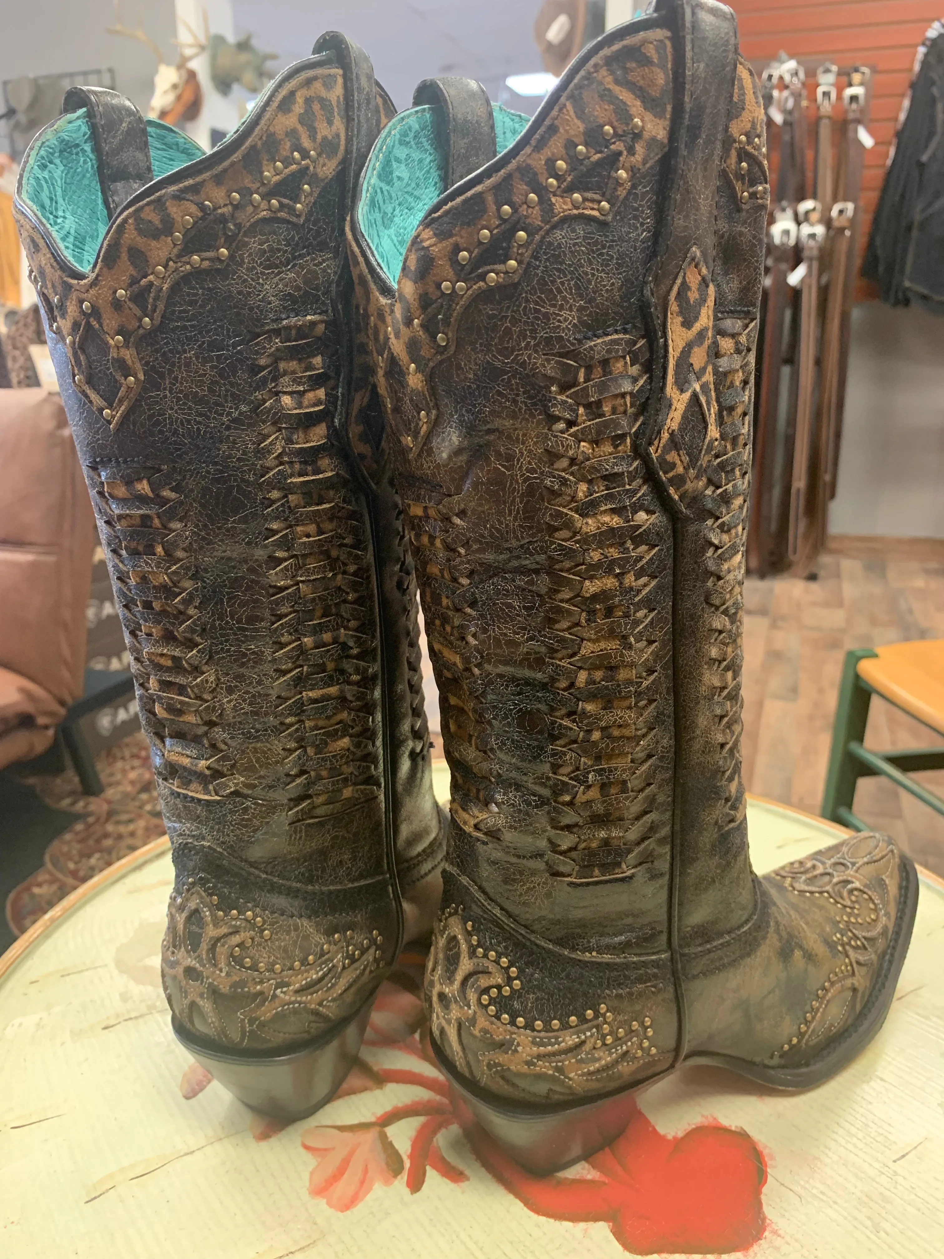 CORRAL WOMEN'S LEOPARD PRINT WOVEN WESTERN BOOTS