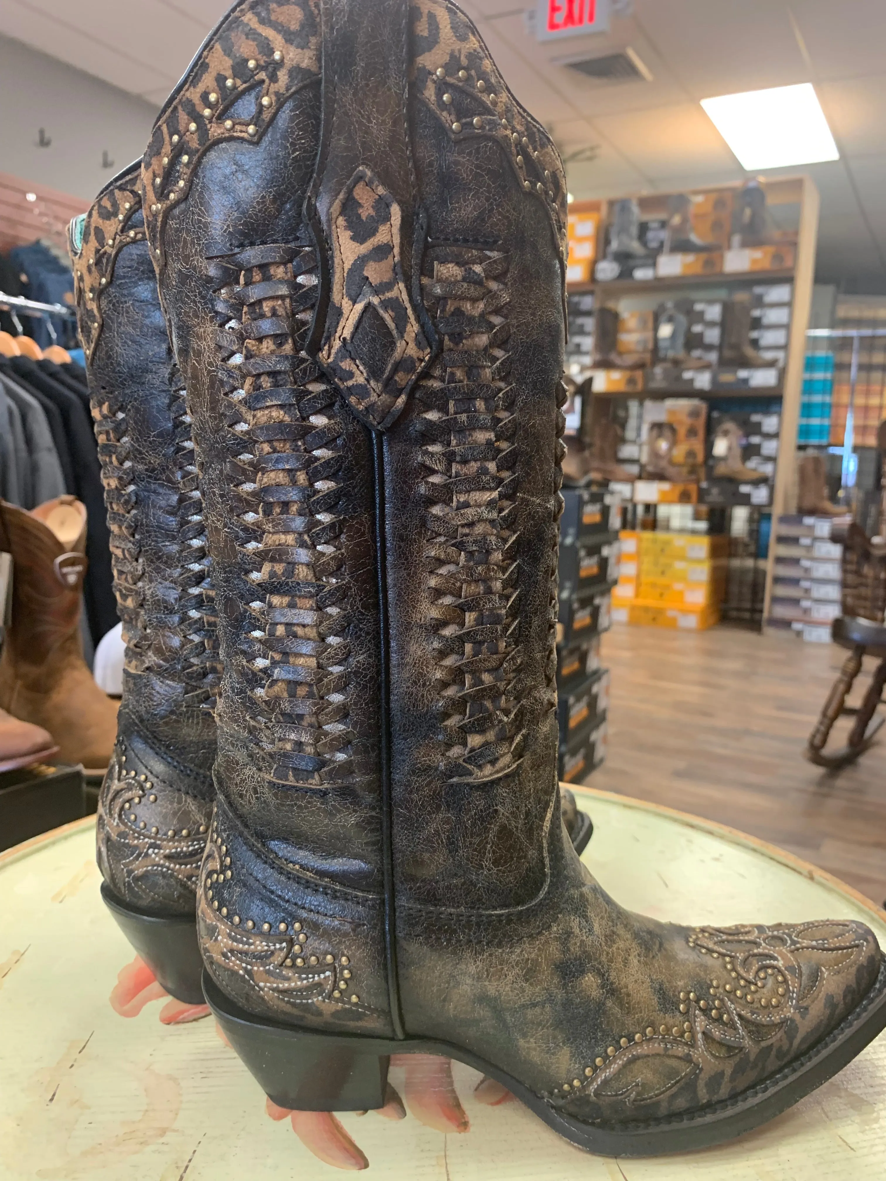 CORRAL WOMEN'S LEOPARD PRINT WOVEN WESTERN BOOTS
