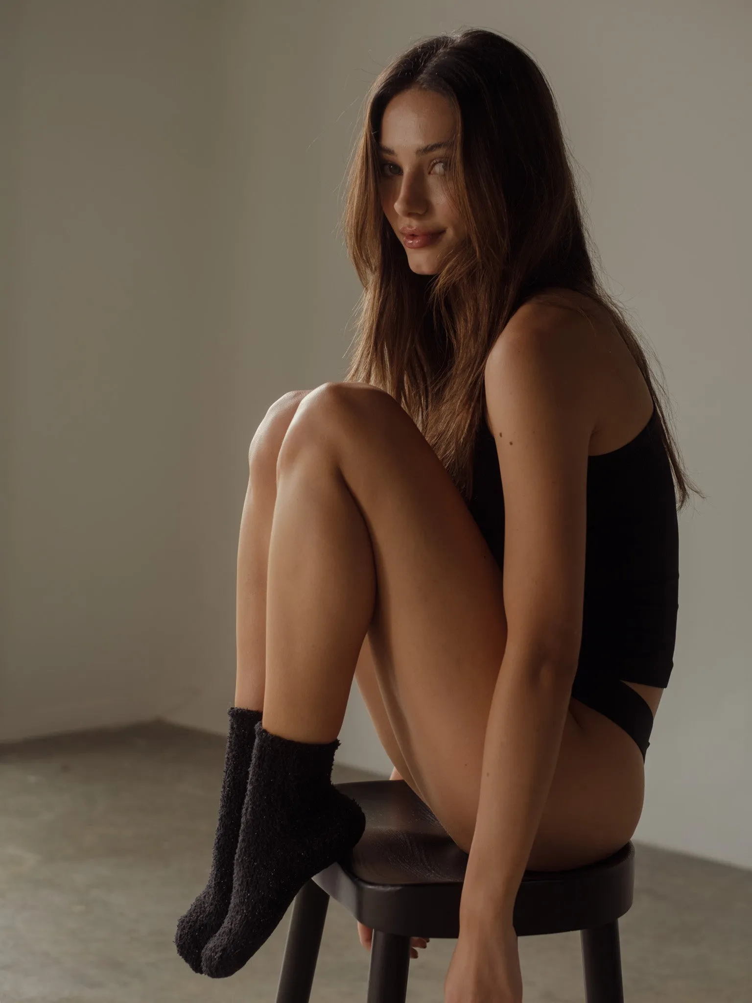 COZY SHINY SOCKS  - BLACK
