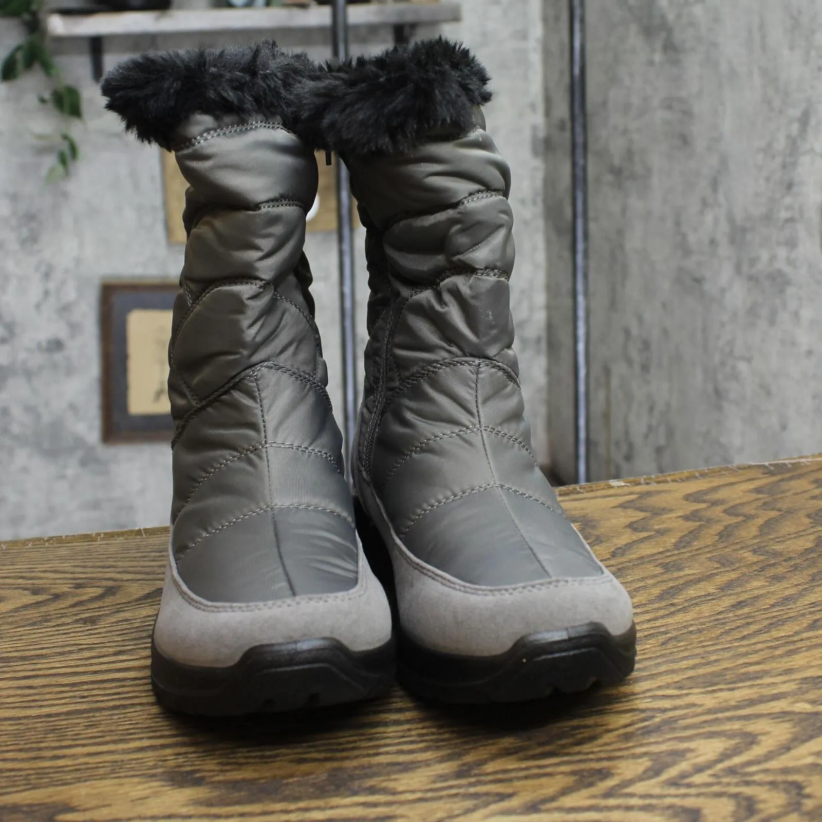 Easy Street Women's Cuddle Fuzzy Waterproof Boots CUDDLEGREY Gray 8.5M