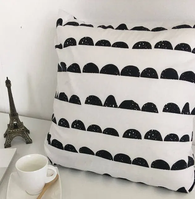 Half Moon Cotton Fabric, Quality Korean Fabric - Black and White - By the Yard /93182