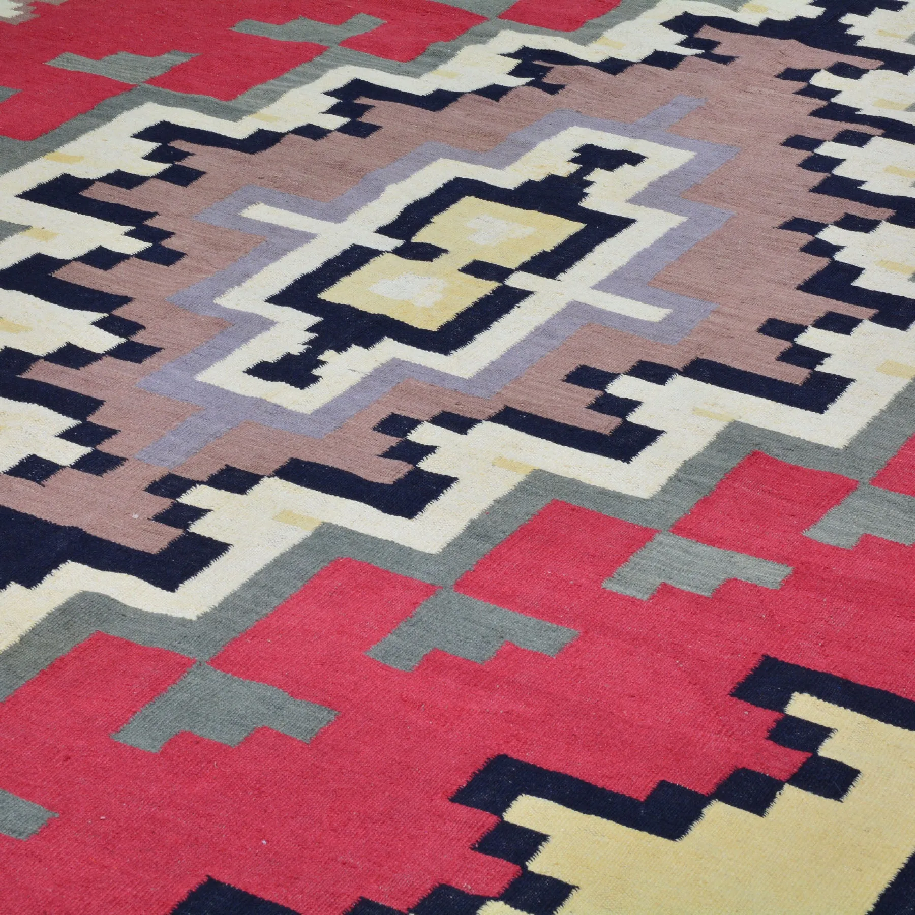 Hand-Woven Southwestern Design Wool Handmade Rug (Size 6.6 X 9.10) Cwral-8691