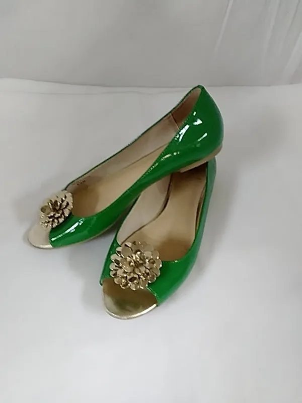 KATE SPADE Women's Green Patent Leather Flats with Gold Floral Embelishment Size 8.5