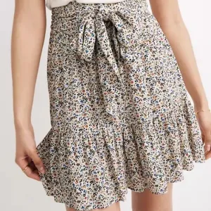 Madewell Tie-Waist Tiered Skirt in Fieldwalk Floral