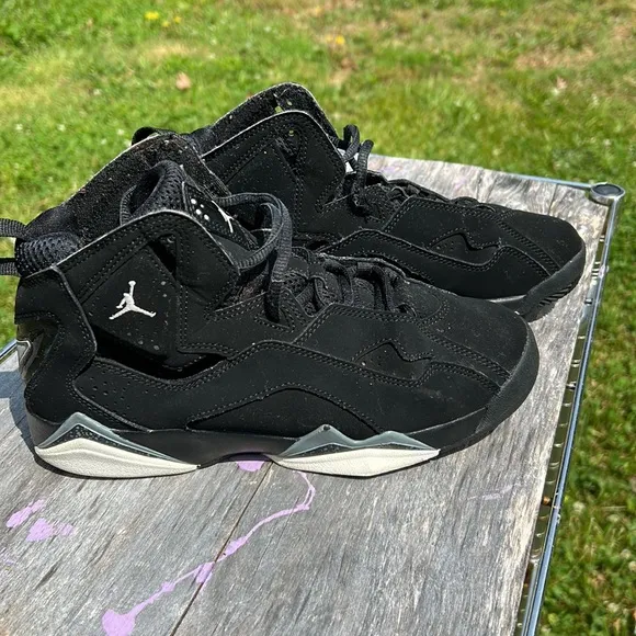 Nike Air Jordan True Fight, youth size 6, black suede, white and silver