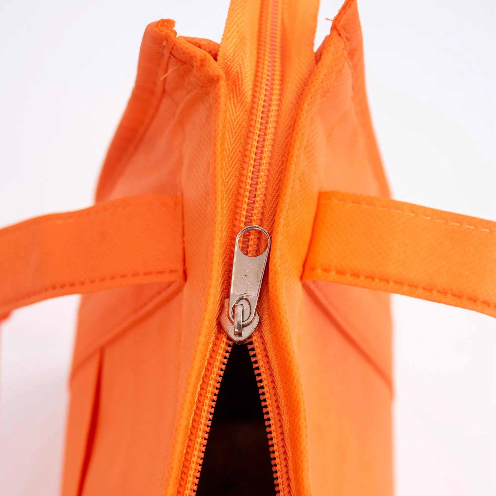 Non Woven Cooler Bag With Top Zip Closure NWB015