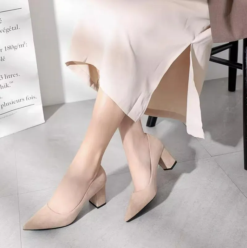 Small Feet Mid Chunky Heel Suede Pumps TS29
