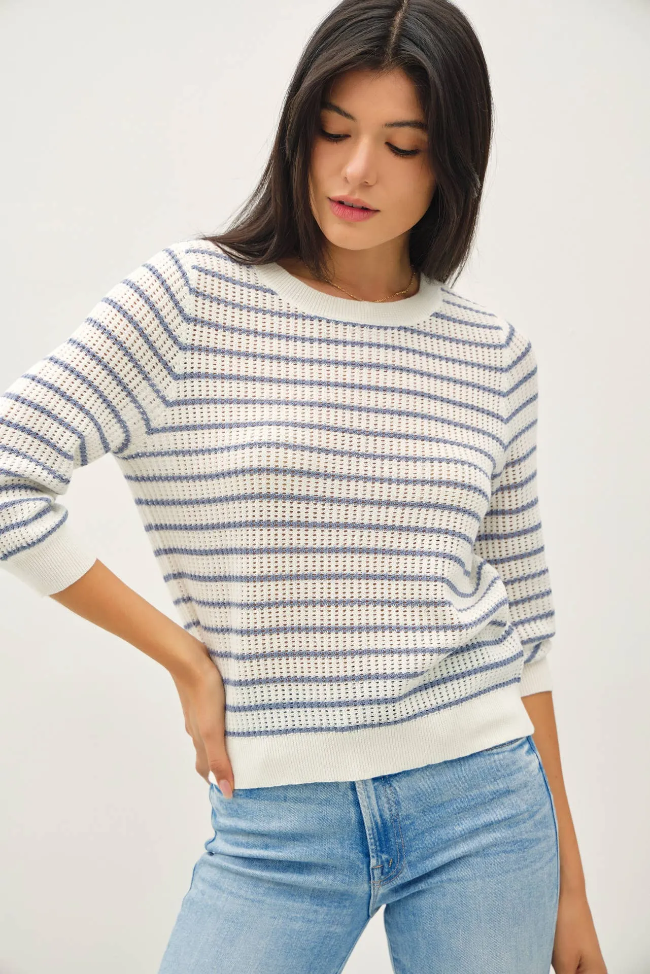 STRIPED 3/4 SLEEVE SWEATER