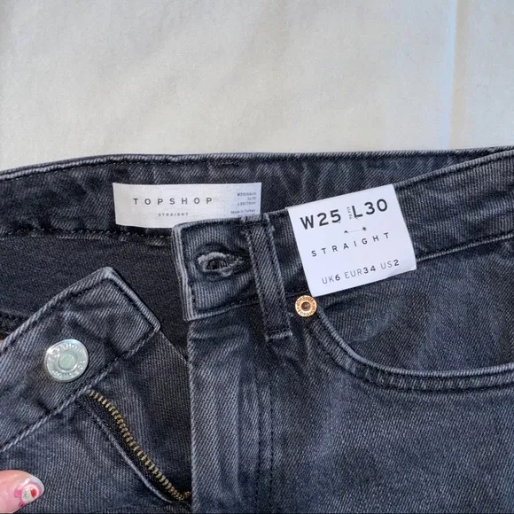 TOPSHOP RIP HEM STRAIGHT JEANS