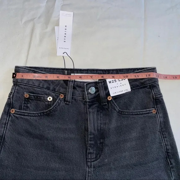 TOPSHOP RIP HEM STRAIGHT JEANS