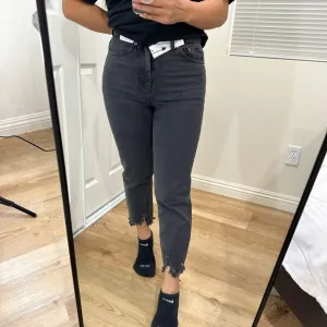 TOPSHOP RIP HEM STRAIGHT JEANS