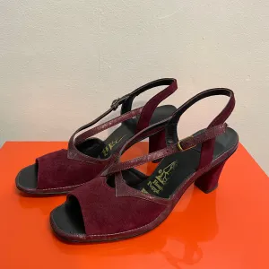 Vintage Hush Puppies leather peep toe heels // US size 7.5 M (HT22102)
