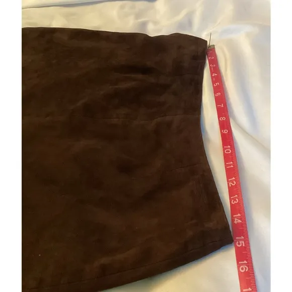 VS2 Gorgeous Chocolate Brown Genuine Goat Suede Skirt with Ruffle Hem Size 8
