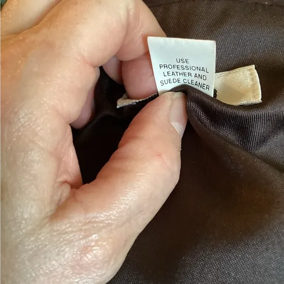 VS2 Gorgeous Chocolate Brown Genuine Goat Suede Skirt with Ruffle Hem Size 8